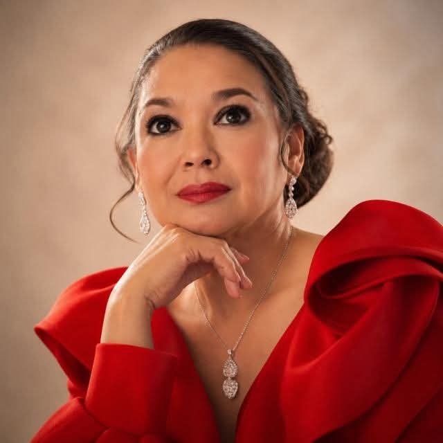 Portrait of Lynn Hill for the N.A.K.E.D & Unashamed campaign